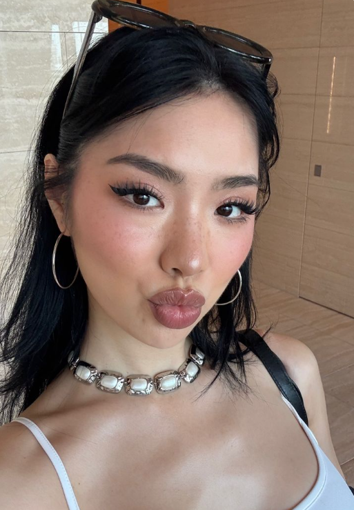 Olivia<em> S.</em>